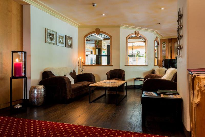 Parkhotel Quellenhof - Lobi