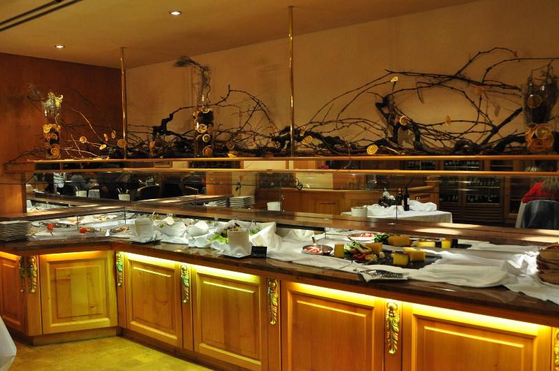 Parkhotel Quellenhof - Restoran