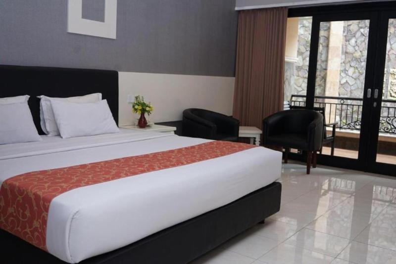 Luminor Hotel Jember - Oda