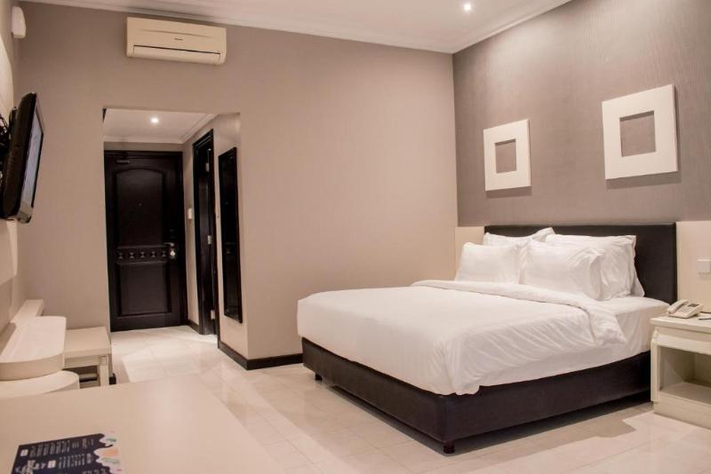 Luminor Hotel Jember - Oda