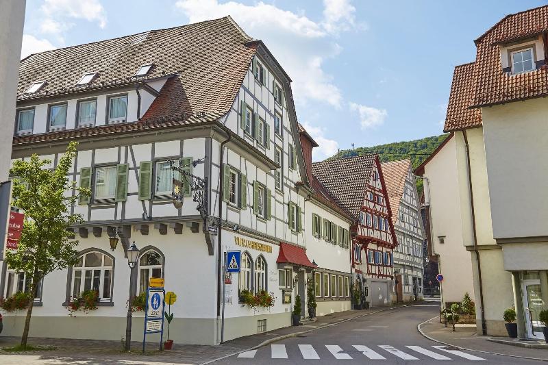 Flair Vier Jahreszeiten - Genel