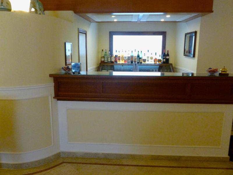 Plaza - Bar