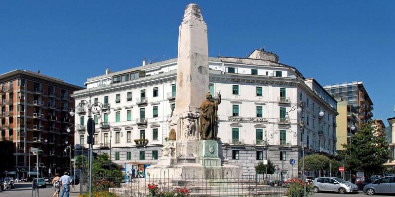 Plaza - Genel