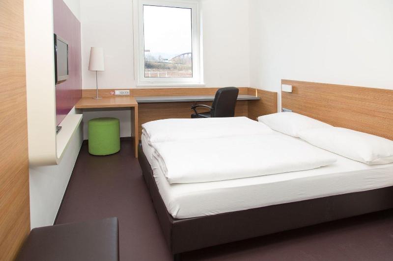 B&B HOTEL Salzburg-Süd - Oda