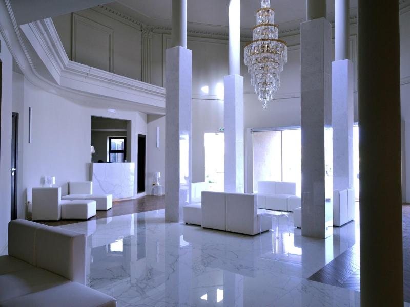 Desusino Park Village & Hotel - Lobi