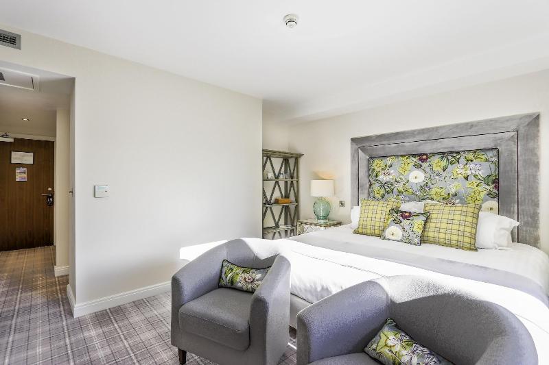 Peak Edge Hotel - Oda