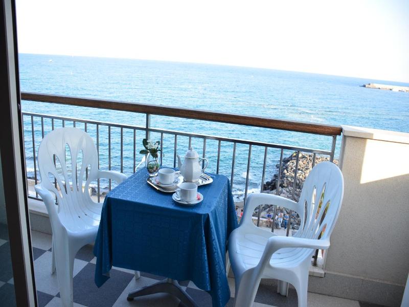 Costa Azzurra - Oda