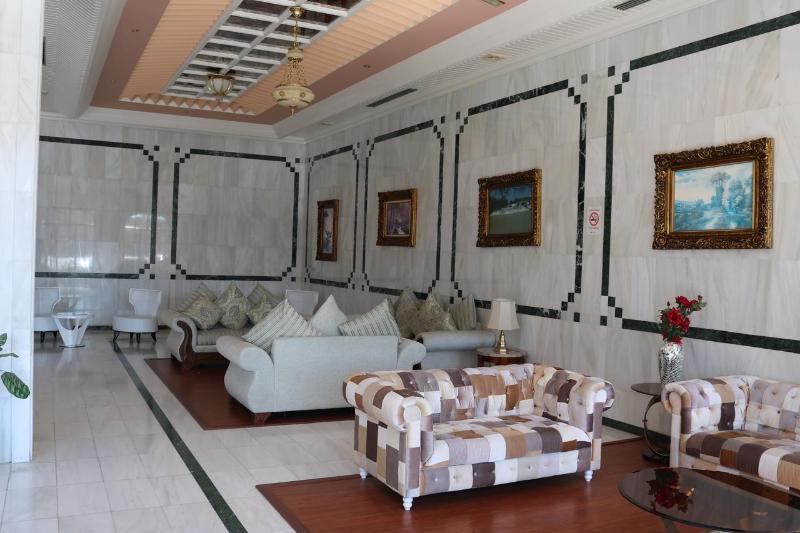 Hamdan Plaza - Lobi