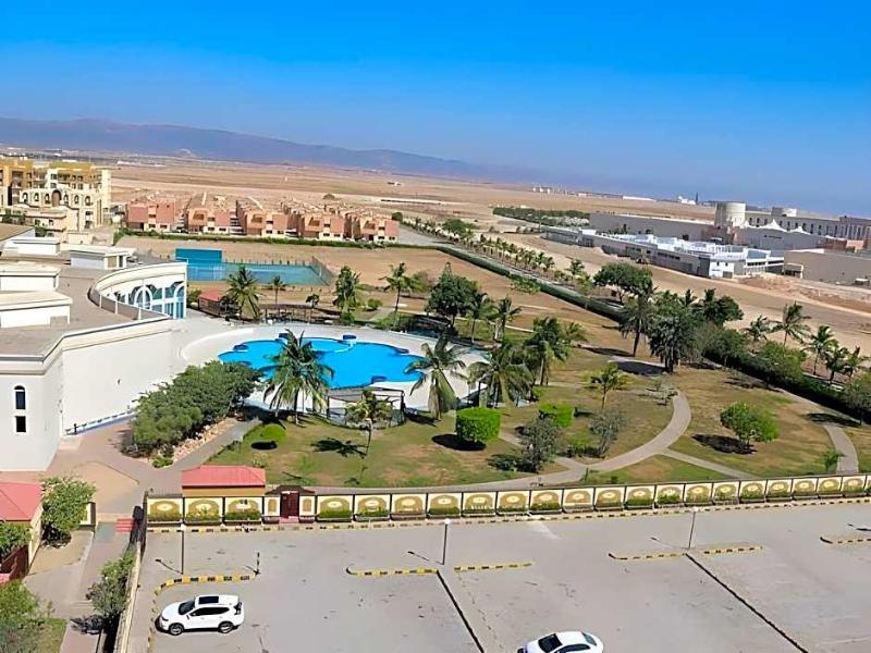 Hamdan Plaza - Genel