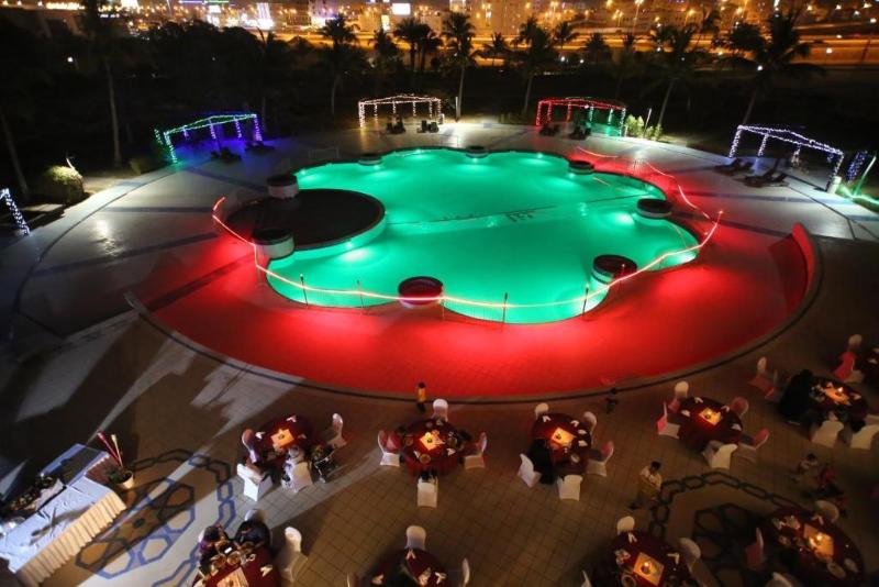 Hamdan Plaza - Havuz