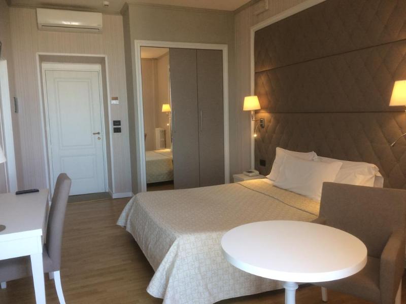 Grand Hotel Des Anglais & Spa - Oda