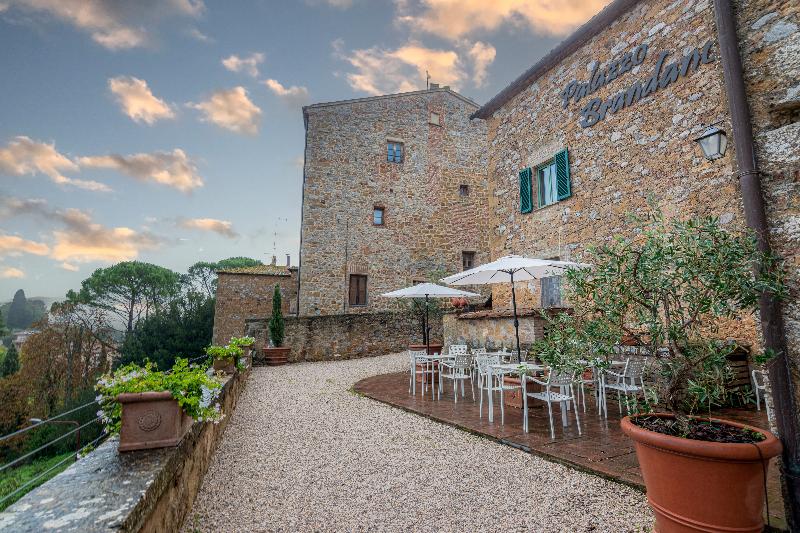 Palazzo Brandano - Genel