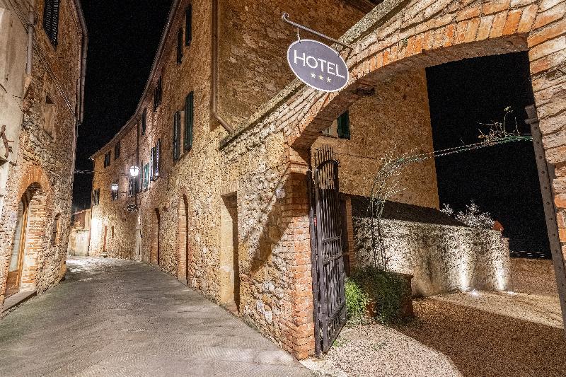 Palazzo Brandano - Genel