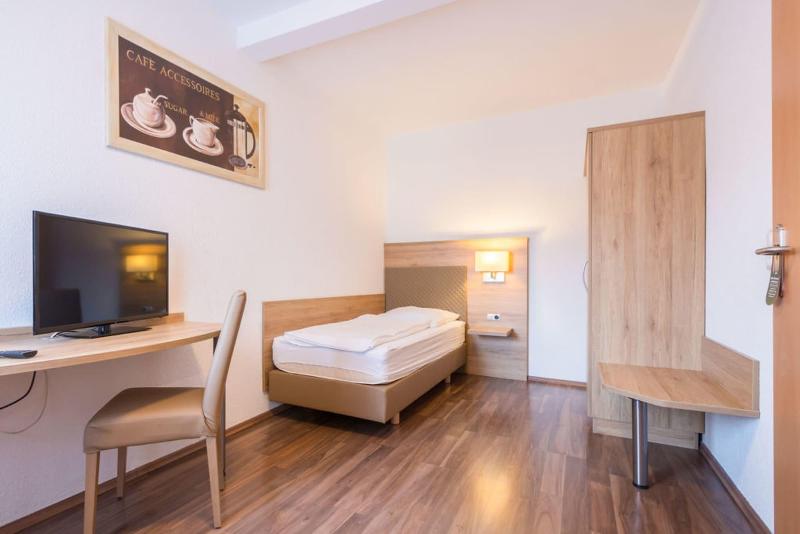 Hotel-Linde - Oda