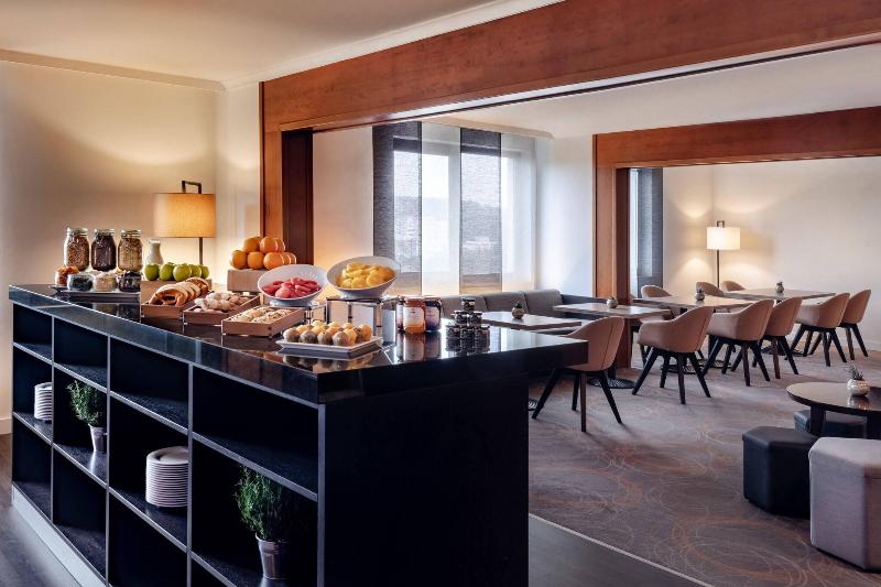 Marriott Hotel Stuttgart Sindelfingen - Lobi