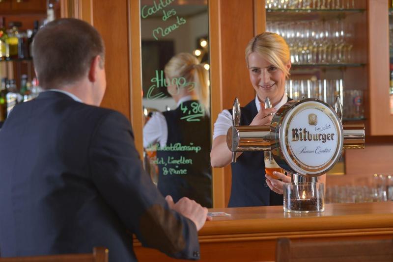 Flair Parkhotel Weißkirchen - Bar