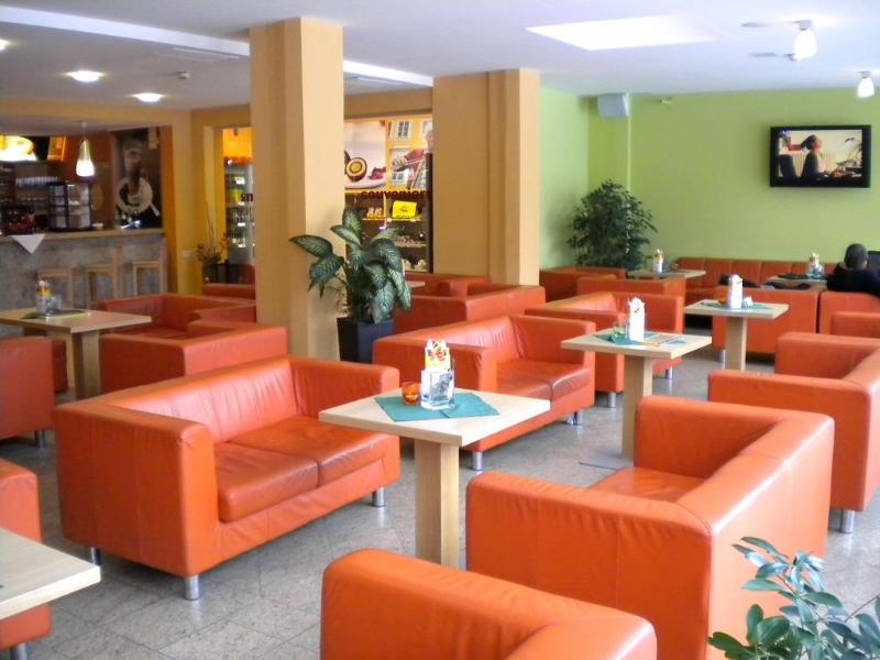 JUFA Hotel Salzburg - Lobi