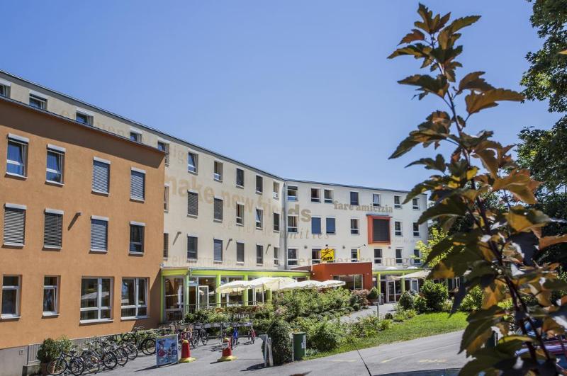 JUFA Hotel Salzburg - Genel