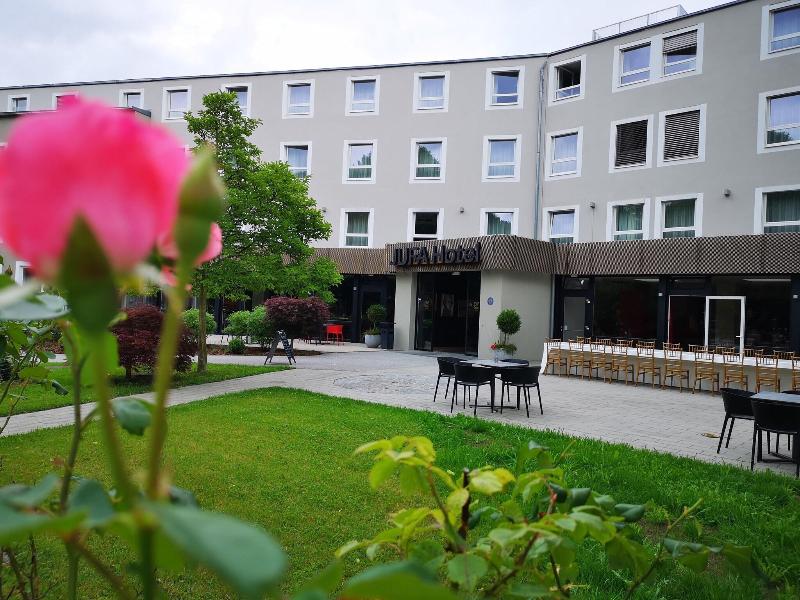 JUFA Hotel Salzburg - Genel