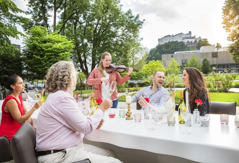 JUFA Hotel Salzburg - Genel