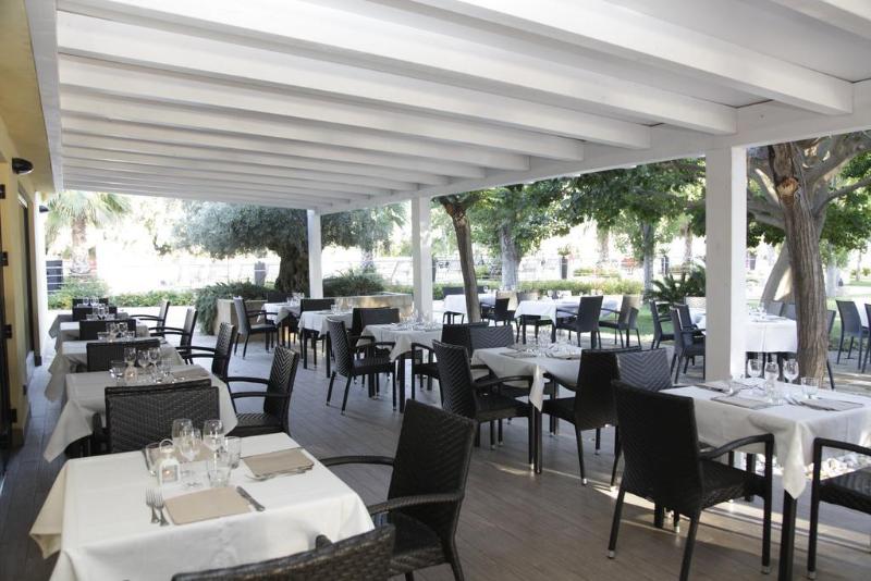 Le Dune Resort BW Signature Collection - Restoran