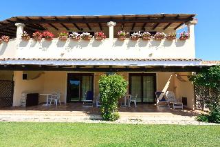 Porto Giunco Residence
