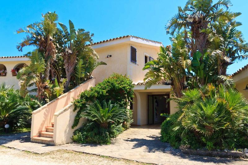 Porto Giunco Residence - Genel