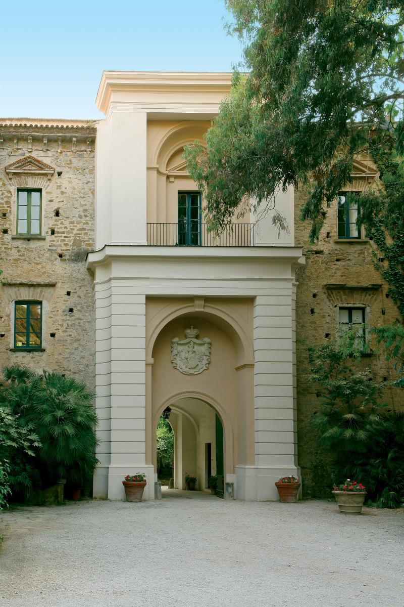 Palazzo Belmonte - Lobi