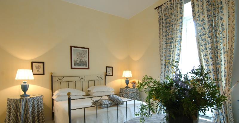 Palazzo Belmonte - Oda