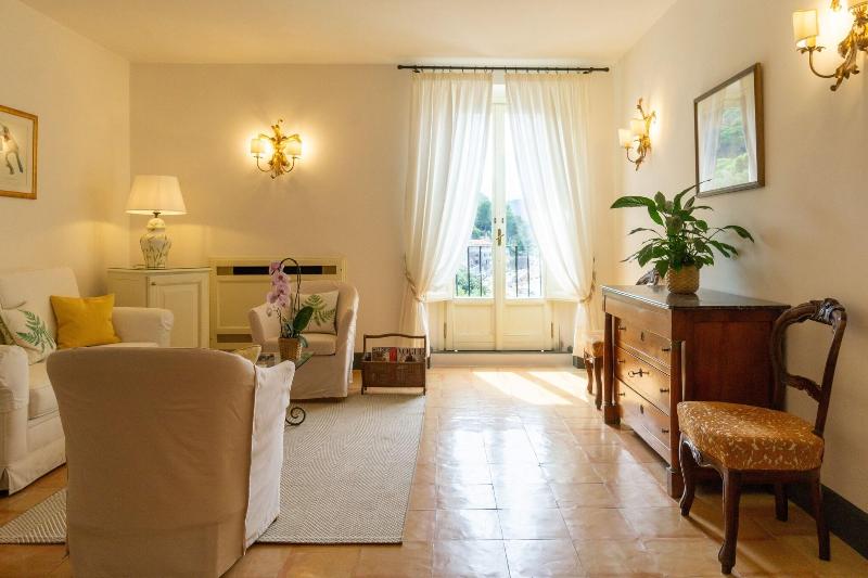 Palazzo Belmonte - Plaj