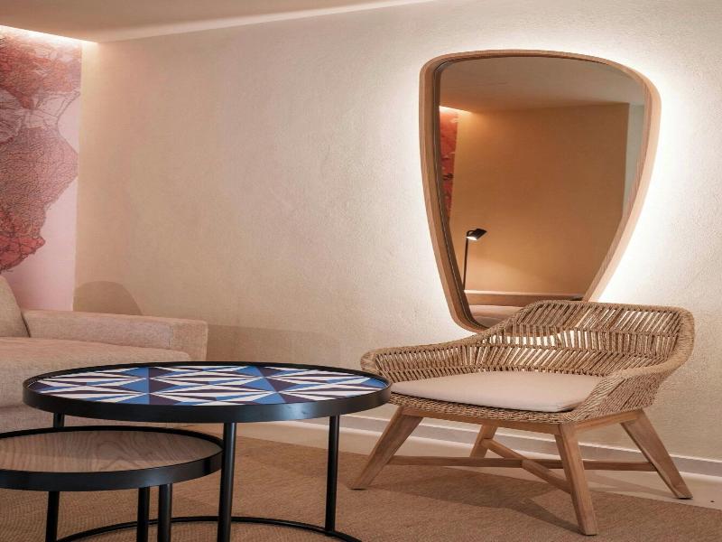 Mangia’s Brucoli Sicily Autograph Collection - Oda