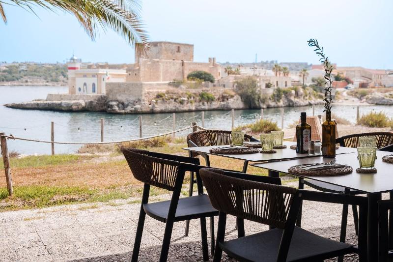 Mangia’s Brucoli Sicily Autograph Collection - Restoran