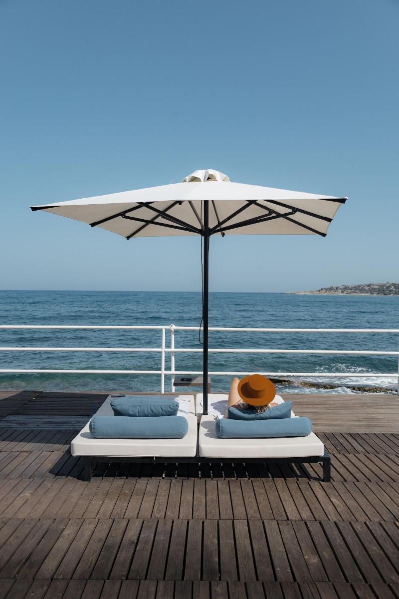 Mangia’s Brucoli Sicily Autograph Collection - Teras