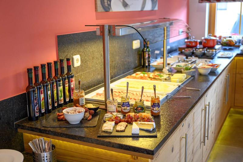 Hotel Garni Melanie - Restoran