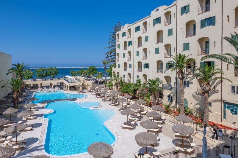 Hopps Hotel - Havuz