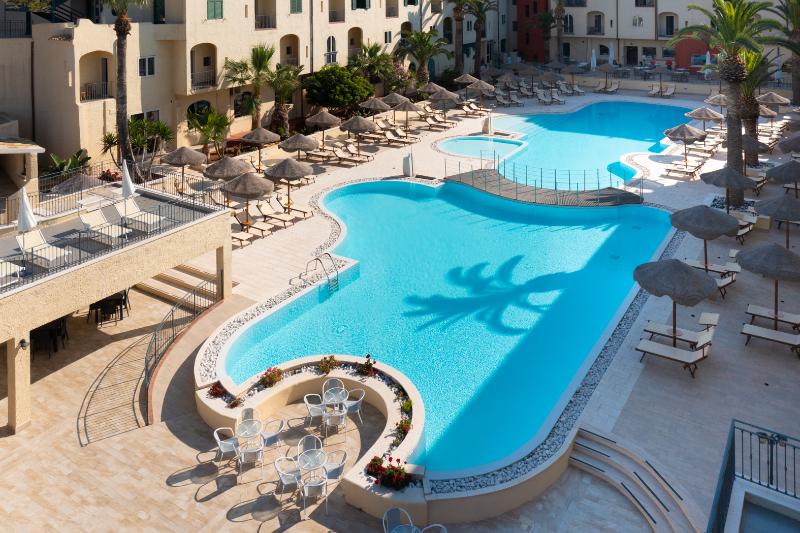 Hopps Hotel - Havuz