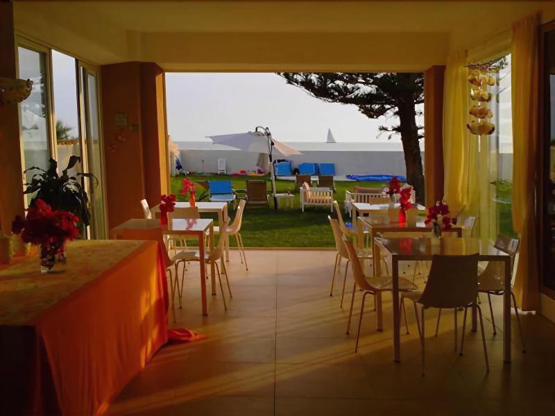 Suite Beach B&B and Club - Lobi