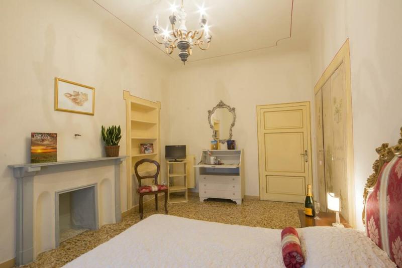 Palazzo Bulgarini - Oda