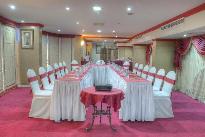 Al Maha Regency Hotel Suites - Toplantı