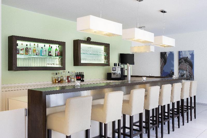 Holiday Inn Express Neunkirchen - Bar