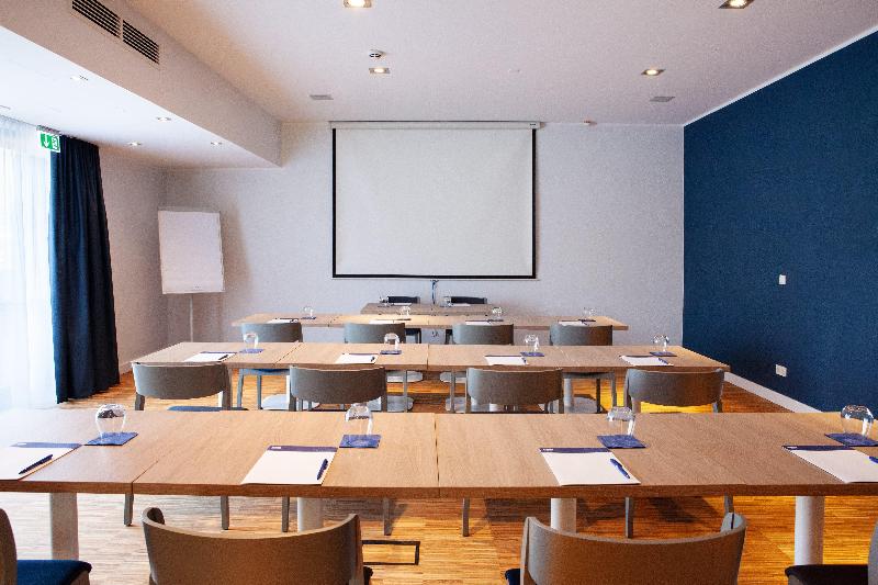 Holiday Inn Express Neunkirchen - Toplantı