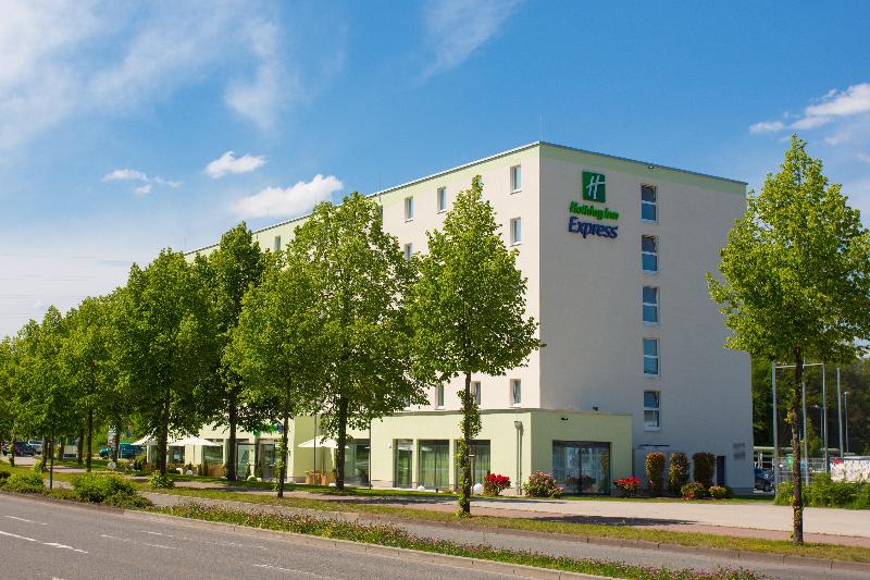 Holiday Inn Express Neunkirchen - Genel