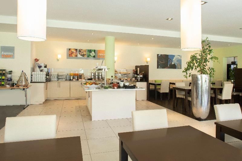 Holiday Inn Express Neunkirchen - Restoran