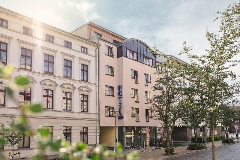 Am Jungfernstieg - Genel