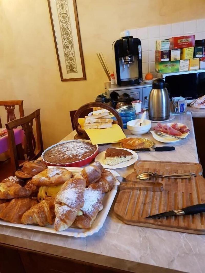Palazzo Al Torrione 2 B&B - Restoran