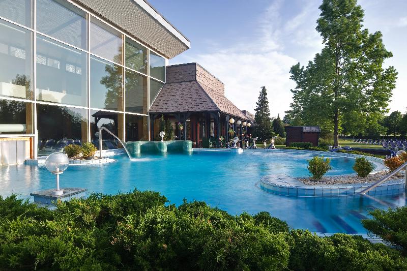 Hotel Danubius Health Spa Resort Bük - Havuz