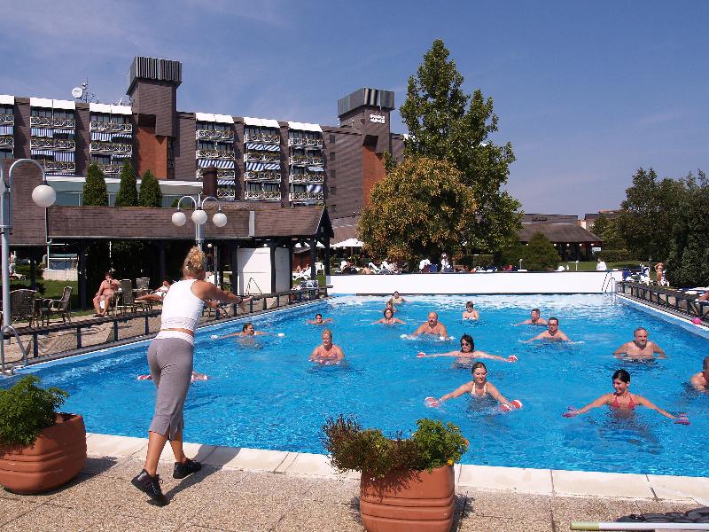 Hotel Danubius Health Spa Resort Bük - Havuz