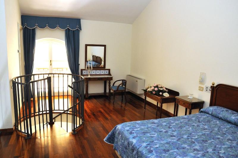 Villa Irlanda Grand - Lobi