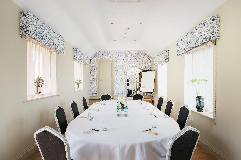 voco Lythe Hill Hotel & Spa - Toplantı