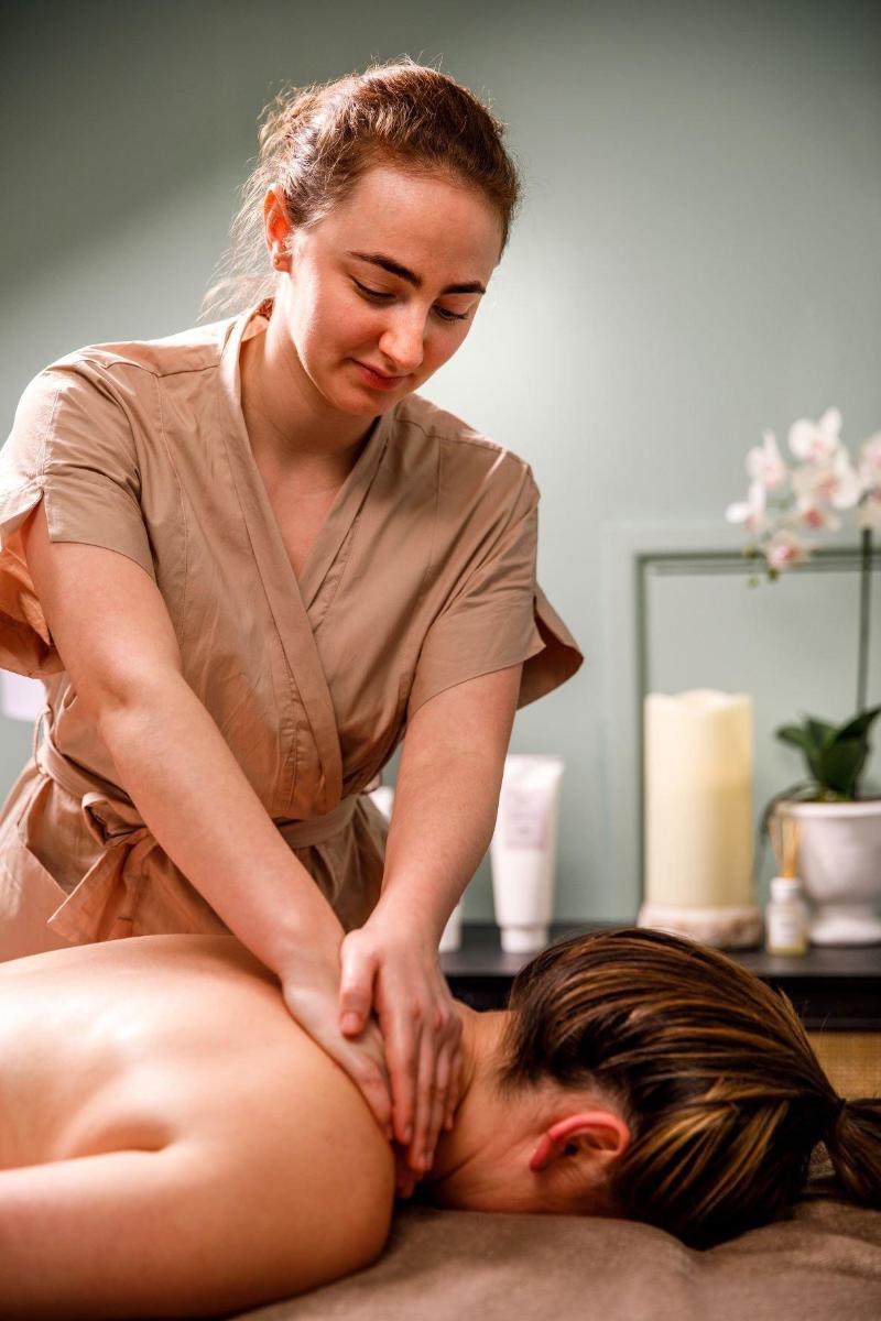 voco Lythe Hill Hotel & Spa - Aktivite